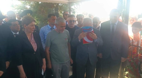 Birinci Qarabağ müharibəsində itkin düşmüş şəhid Əliyev Möysüm Murad oğlunun nəşi şəxsiyyəti müəyyən edildikdən sonra Füzuli rayonunun Birinci Mahmudlu kənd qəbiristanlığında dəfn olundu!