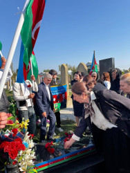 Vətən Müharibəsinin şəhidi Hilalov Araz Elburus oğlunun anım günündə məzarı və ailəsi  ziyarət olundu!