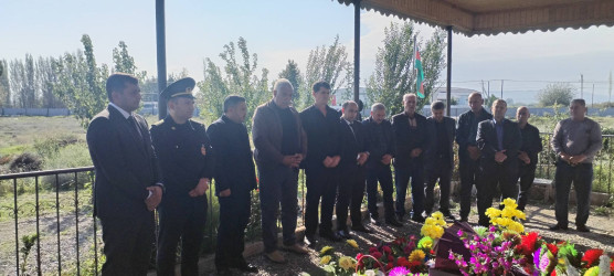 Vətən Müharibəsinin şəhidi Əliyev Xəyal Saleh oğlunun məzarı və ailəsi ziyarət olundu!