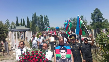 Birinci Qarabağ müharibəsində itkin düşmüş şəhid Əliyev Möysüm Murad oğlunun nəşi şəxsiyyəti müəyyən edildikdən sonra Füzuli rayonunun Birinci Mahmudlu kənd qəbiristanlığında dəfn olundu!