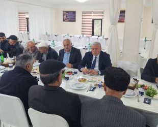 Füzuli Rayon İcra Hakimiyyəti başçısının birinci müavini Bağır Aslanov, RİH nümayəndələri və rayon ictimaiyyəti Birinci Qarabağ Müharibəsinin şəhidi Zaur Sadıqovun yas mərasimində iştirak etdilər!