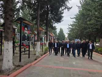 Füzuli Rayon Su Meliorasiya Sistemləri İstismarı İdarəsinin kollektivi  tərəfindən “Qəhrəmanlar Parkı” ziyarət  edildi!