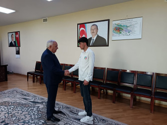 Füzuli rayonunda Ali məktəbə qəbul olan şəhid övladı ilə görüş keçirildi!
