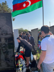 Vətən Müharibəsinin şəhidi Hilalov Araz Elburus oğlunun anım günündə məzarı və ailəsi  ziyarət olundu!