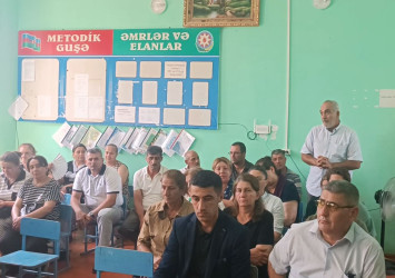 Füzuli Rayon İcra Hakimiyətinin başçısı Alı Alıyev Əhmədalılar kəndində səyyar qəbul keçirdi!