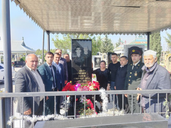 Vətən Müharibəsinin şəhidi Cəfərov Elnur Cəmiyyət oğlunun məzarı və ailəsi ziyarət olundu!