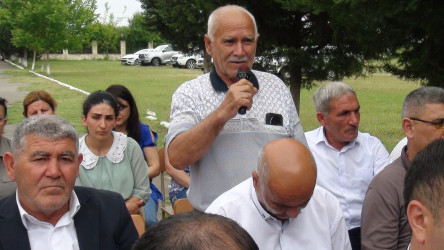 Füzuli RİH başçısı Alı Alıyev Araz Zərgər kəndində səyyar qəbul keçirdi!