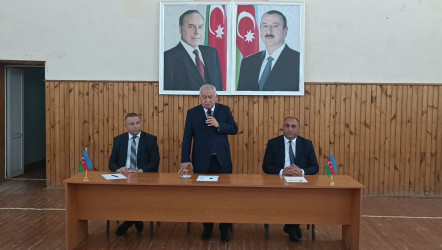 Füzuli Rayon İcra Hakimiyətinin başçısı Alı Alıyev Birinci Zobucuq qəsəbəsində səyyar qəbul keçirdi!