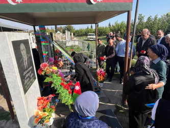 Vətən Müharibəsinin şəhidi  Qardaşxanov Qismət Qərib oğlunun anım günündə məzarı və ailəsi ziyarət olundu!