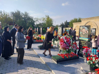 Vətən Müharibəsinin şəhidi Hüseynov Sənan Vidadi  oğlunun məzarı və ailəsi ziyarət olundu!