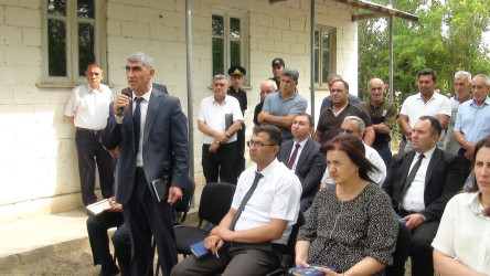 Füzuli RİH başçısı Alı Alıyev 2 Nömrəli Qayıdış qəsəbəsində səyyar qəbul keçirdi!