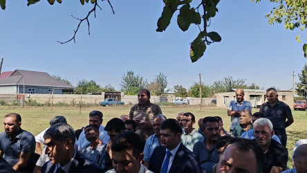 Füzuli Rayon İcra Hakimiyətinin başçısı Alı Alıyev Birinci Mahmudlu kəndində səyyar qəbul keçirdi!