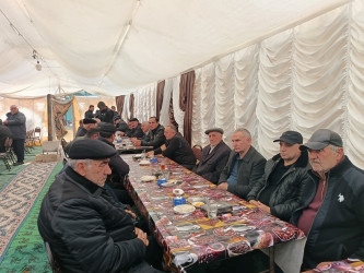 Füzuli RİH başçısı Alı Alıyev şəhid Niyaməddin Orucovun anasının yas mərasimində iştirak etdi!