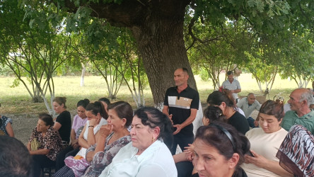 Füzuli Rayon İcra Hakimiyyətinin başçısı Alı Alıyev Aşağı  Yağlıvənd kəndində səyyar qəbul keçirdi.