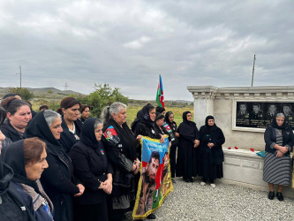 Vətən Müharibəsinin şəhidi Əliyev Şamil Xançoban oğlunun məzarı və ailəsi ziyarət olundu!