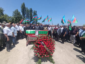 Birinci Qarabağ müharibəsində itkin düşmüş şəhid Əliyev Möysüm Murad oğlunun nəşi şəxsiyyəti müəyyən edildikdən sonra Füzuli rayonunun Birinci Mahmudlu kənd qəbiristanlığında dəfn olundu!
