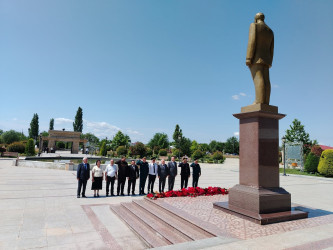 “Şəhərsalma və Memarlıq İli” çərçivəsində 15 İyun-Milli Qurtuluş Gününə həsr edilmiş “Milli Qurtuluşun Memarı-Ulu Öndər Heydər Əliyev ” adlı tədbir keçirildi!