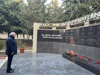Füzuli RİH başçısı Alı Alıyev və Aparatın kollektivi tərəfindən Horadiz şəhərində yerləşən “Qəhrəmanlar Parkı” ziyarət olundu!