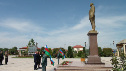 Ulu Öndər Heydər Əliyevin anadan olmasının 102-ci ildönümünə həsr edilmiş tədbir keçirildi!