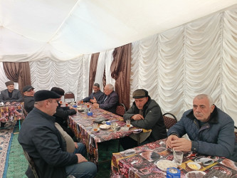 Füzuli RİH başçısı Alı Alıyev şəhid Niyaməddin Orucovun anasının yas mərasimində iştirak etdi!