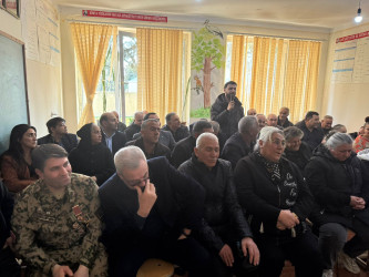 Füzuli RİH başçısı Alı Alıyev Sumqayıt şəhərində müvəqqəti məskunlaşıb yaşayan Füzuli rayonundan olan məcburi köçkünlərlə səyyar qəbul keçirdi!