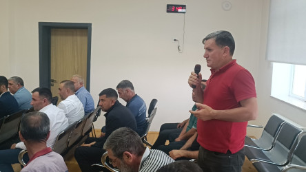 Füzuli Rayon İcra Hakimiyətinin başçısı Alı Alıyev Alxanlı kəndində səyyar qəbul keçirdi!