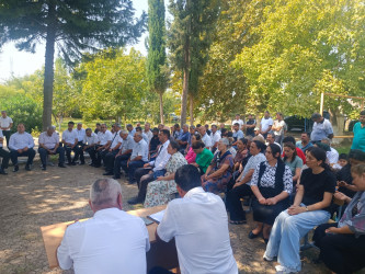 Füzuli Rayon İcra Hakimiyyətinin başçısı Alı Alıyev Kərimbəyli kəndində səyyar qəbul keçirdi.