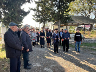 Vətən Müharibəsinin mülki şəhidi Quliyev Emil Elşad oğlunun məzarı və ailəsi ziyarət olundu!