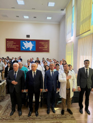 17 iyun-Tibb İşçilərinin Peşə Bayramı Günü münasibəti ilə “Sağlam gələcəyə aparan yolun memarları” adlı konfrans keçirilib!