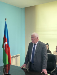 “Şəhərsalma və Memarlıq İli” çərçivəsində “Ulu Öndər Heydər Əliyev müasir və müstəqil Azərbaycanın memarıdır” adlı  dəyirmi masa keçirildi!