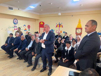 Qaradağ rayonunda müvəqqəti məskunlaşıb yaşayan Füzuli rayonundan olan məcburi köçkünlərlə səyyar qəbul keçirildi!