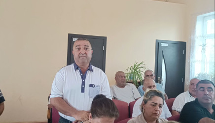 Füzuli Rayon İcra Hakimiyətinin başçısı Alı Alıyev Üçüncü Zobucuq qəsəbəsində səyyar qəbul keçirdi!