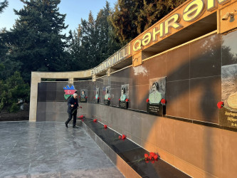 Füzuli RİH başçısı Alı Alıyev və Aparatın kollektivi tərəfindən Horadiz şəhərində yerləşən “Qəhrəmanlar Parkı” ziyarət olundu!