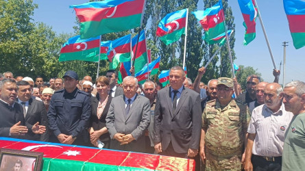 Birinci Qarabağ müharibəsində itkin düşmüş şəhid Əliyev Möysüm Murad oğlunun nəşi şəxsiyyəti müəyyən edildikdən sonra Füzuli rayonunun Birinci Mahmudlu kənd qəbiristanlığında dəfn olundu!
