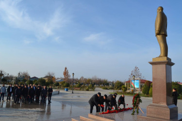 Ulu Öndər Heydər Əliyevin əziz xatirəsi dərin ehtiramla yad edildi!