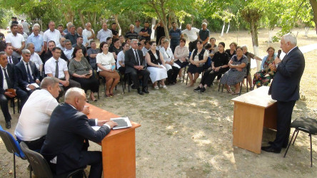 Füzuli RİH başçısı Alı Alıyev 2 Nömrəli Qayıdış qəsəbəsində səyyar qəbul keçirdi!