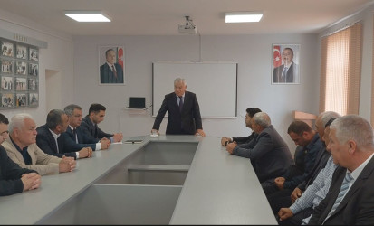 Füzuli RİH başçısı Alı Alıyev Biəsuvar rayonunda müvəqqəti məskunlaşıb yaşayan Füzuli rayonundan olan məcburi köçkünlərlə səyyar qəbul keçirdi!