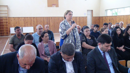 Füzuli RİH başçısı Alı Alıyev Birinci Zobucuq qəsəbəsində səyyar qəbul keçirdi!