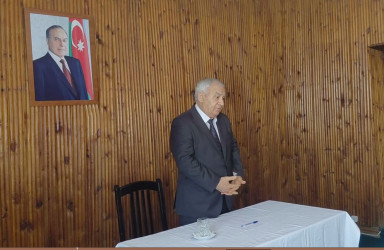 Füzuli RİH başçısı Alı Alıyev Cəlilabad rayonunda müvəqqəti məskunlaşıb yaşayan Füzuli rayonundan olan məcburi köçkünlərlə səyyar qəbul keçirdi!
