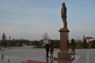 Ulu Öndər Heydər Əliyevin xatirəsi anıldı!
