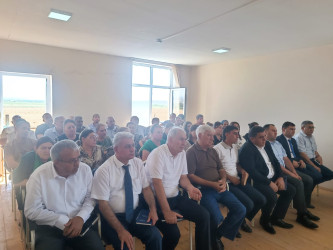 Füzuli Rayon İcra Hakimiyətinin başçısı Alı Alıyev Qazaxlar kəndində səyyar qəbul keçirdi!