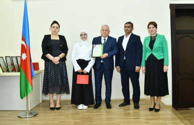 Ali məktəblərə yüksək nəticələrlə qəbul olunan tələbələr, eləcə də ali təhsil müəssisələrinə qəbul olunan və yeni tədris ilində birinci sinfə qədəm qoyacaq şəhid övladları ilə görüş keçirilib!