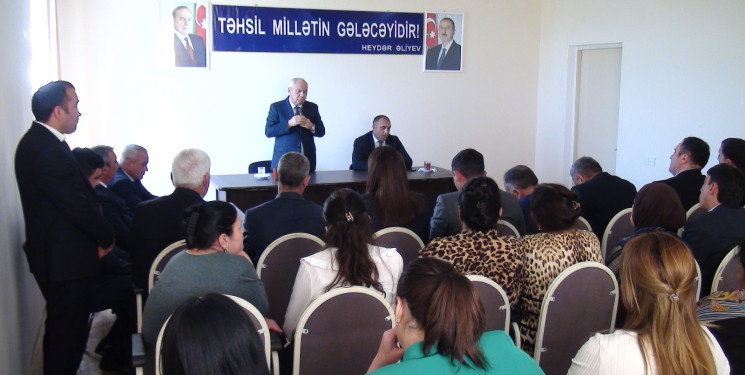 Füzuli RİH başçısı Alı Alıyev Qazaxlar kənd sakinləri ilə səyyar qəbul keçirdi!