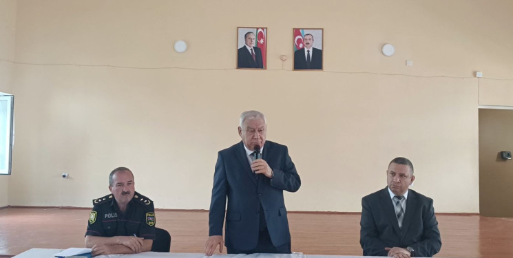 Füzuli Rayon İcra Hakimiyətinin başçısı Alı Alıyev Üçüncü Zobucuq qəsəbəsində səyyar qəbul keçirdi!
