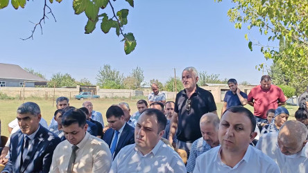 Füzuli Rayon İcra Hakimiyətinin başçısı Alı Alıyev Birinci Mahmudlu kəndində səyyar qəbul keçirdi!