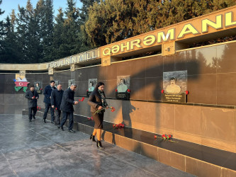 Füzuli RİH başçısı Alı Alıyev və Aparatın kollektivi tərəfindən Horadiz şəhərində yerləşən “Qəhrəmanlar Parkı” ziyarət olundu!