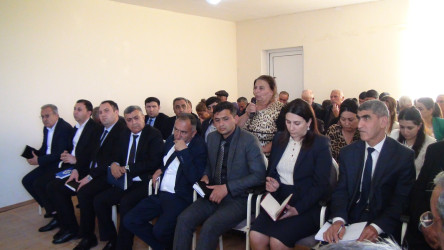 Füzuli RİH başçısı Alı Alıyev Qazaxlar kənd sakinləri ilə səyyar qəbul keçirdi!