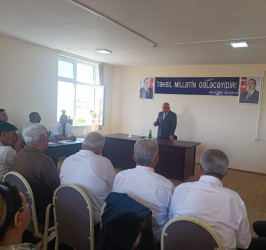 Füzuli Rayon İcra Hakimiyətinin başçısı Alı Alıyev Qazaxlar kəndində səyyar qəbul keçirdi!