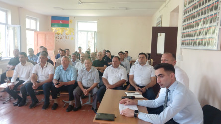 Mollaməhərrəmli kəndində RİH başçısının səyyar qəbulu keçirildi!
