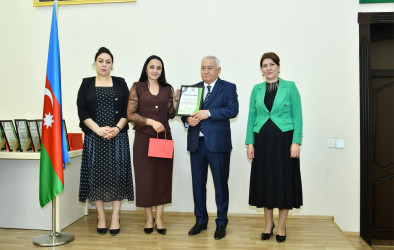 Ali məktəblərə yüksək nəticələrlə qəbul olunan tələbələr, eləcə də ali təhsil müəssisələrinə qəbul olunan və yeni tədris ilində birinci sinfə qədəm qoyacaq şəhid övladları ilə görüş keçirilib!